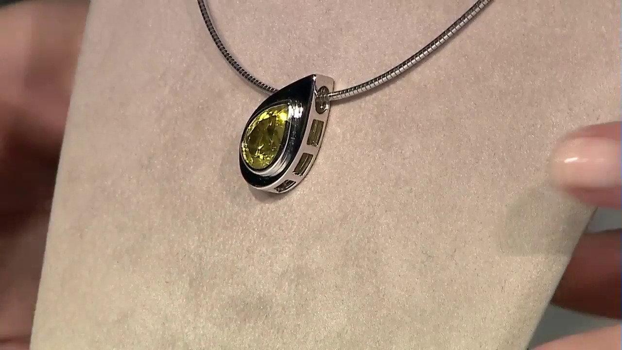 Video Zilveren hanger met een Ouro Verde kwarts (MONOSONO COLLECTION)
