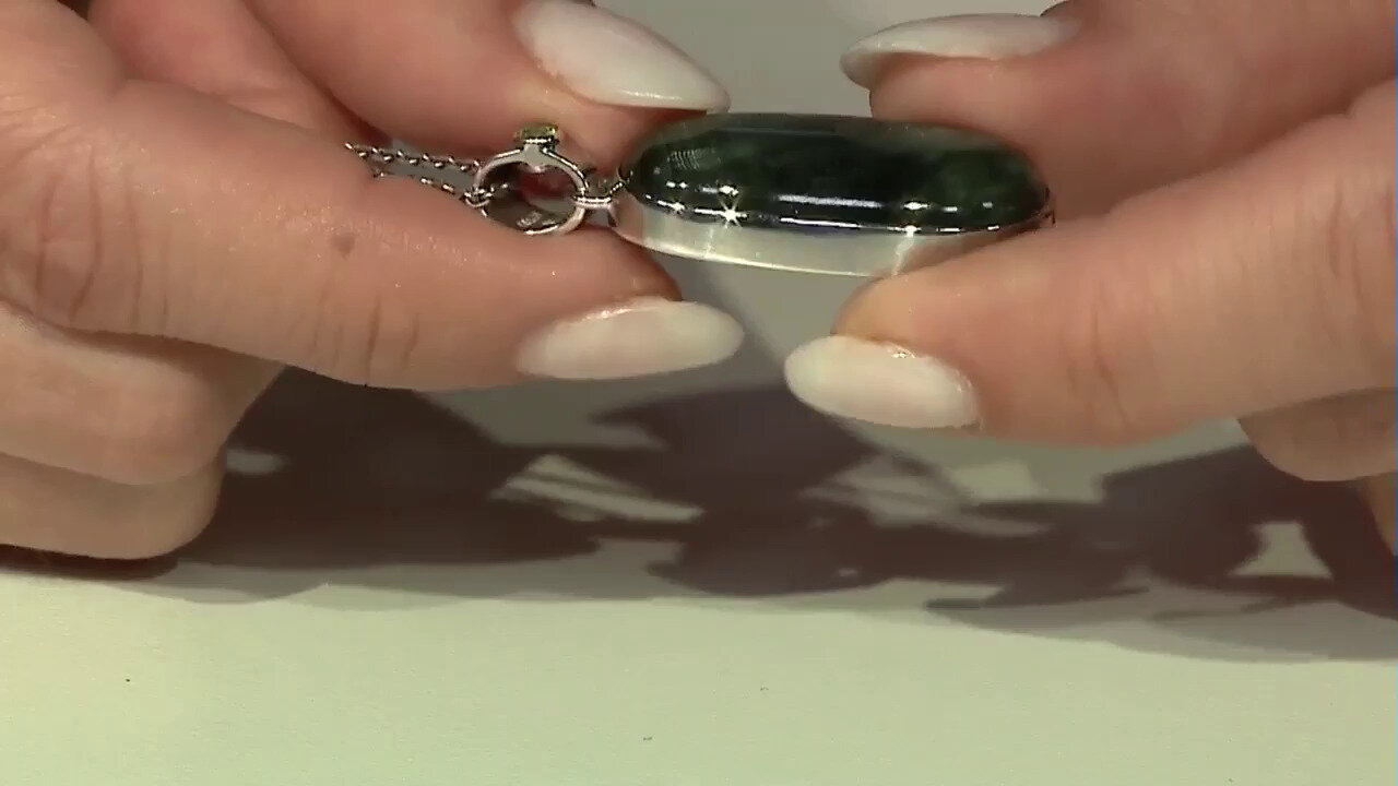 Video Zilveren hanger met een serafiniet