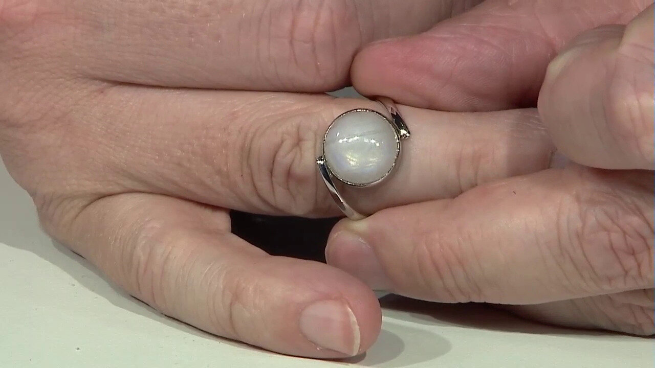 Video Zilveren ring met een Bihar regenboog maansteen