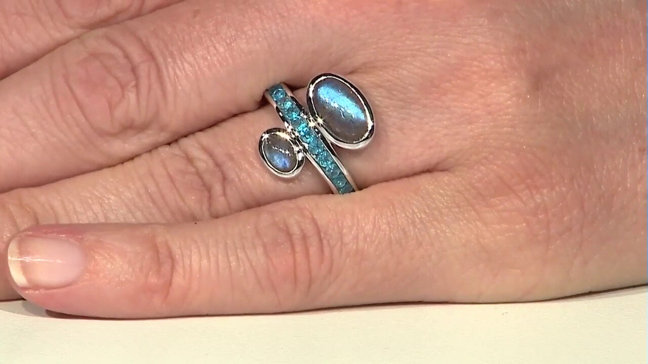 Video Zilveren ring met een Blauwe Minary Labradoriet (KM by Juwelo)