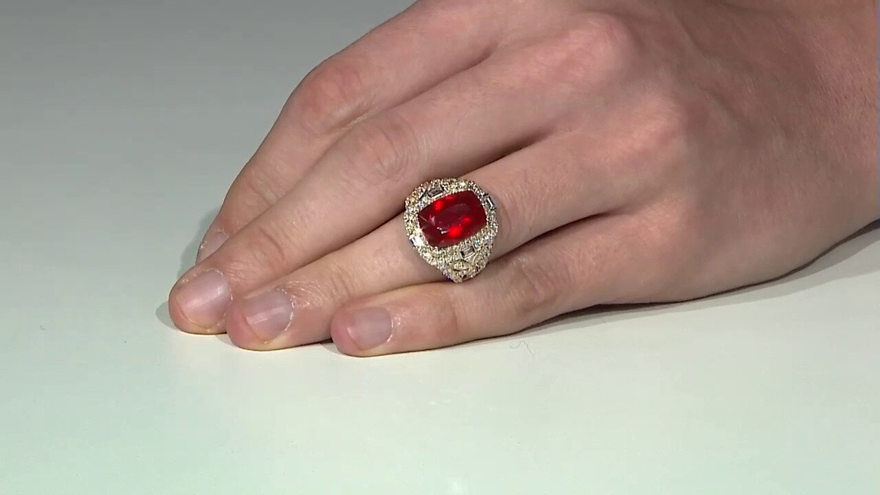 Video Gouden ring met een Mexicaanse vuur opaal (CIRARI)