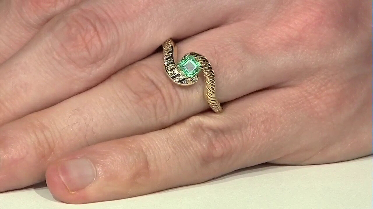 Video 9K Colombian Emerald Gold Ring (Ornaments by de Melo)